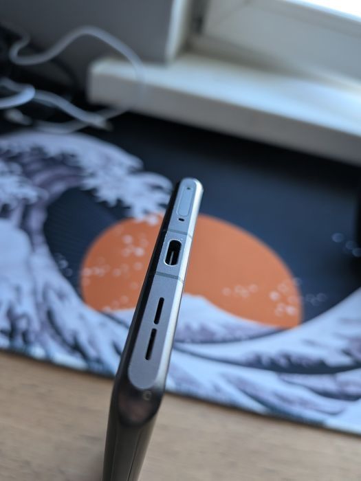 Продам Oneplus 12r 256gb