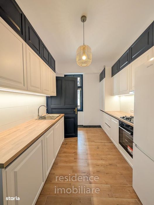 Apartament 2 camere, cladire istorica, Piata Muzeului, Central
