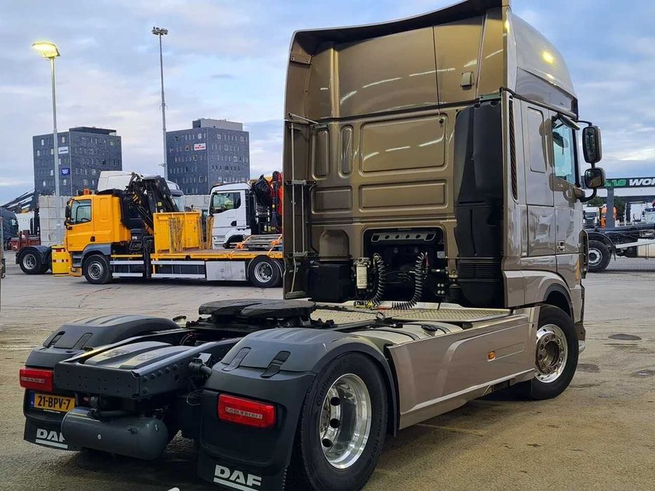 Тягач DAF XF 530 4X2