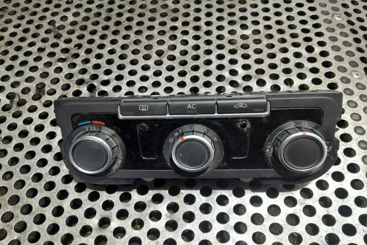 Comanda clima 3C8907336AB / 5HB009751-20 3C8907336AB / 5HB009751-20 V
