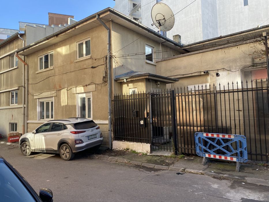Proprietar casa 8 camere Timpuri Noi