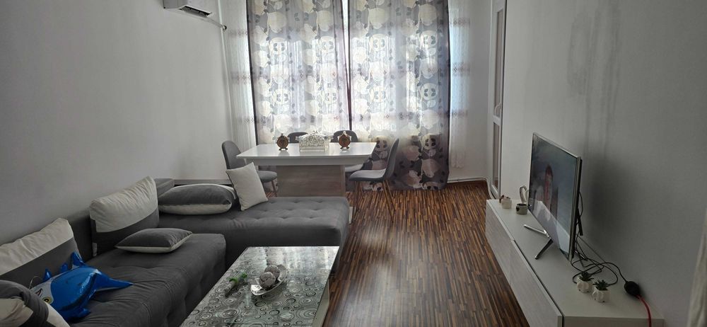 Продава се Тристаен апартамент в Силистра, Север - 85 кв.м за 706 €/кв.м - Снимка #3