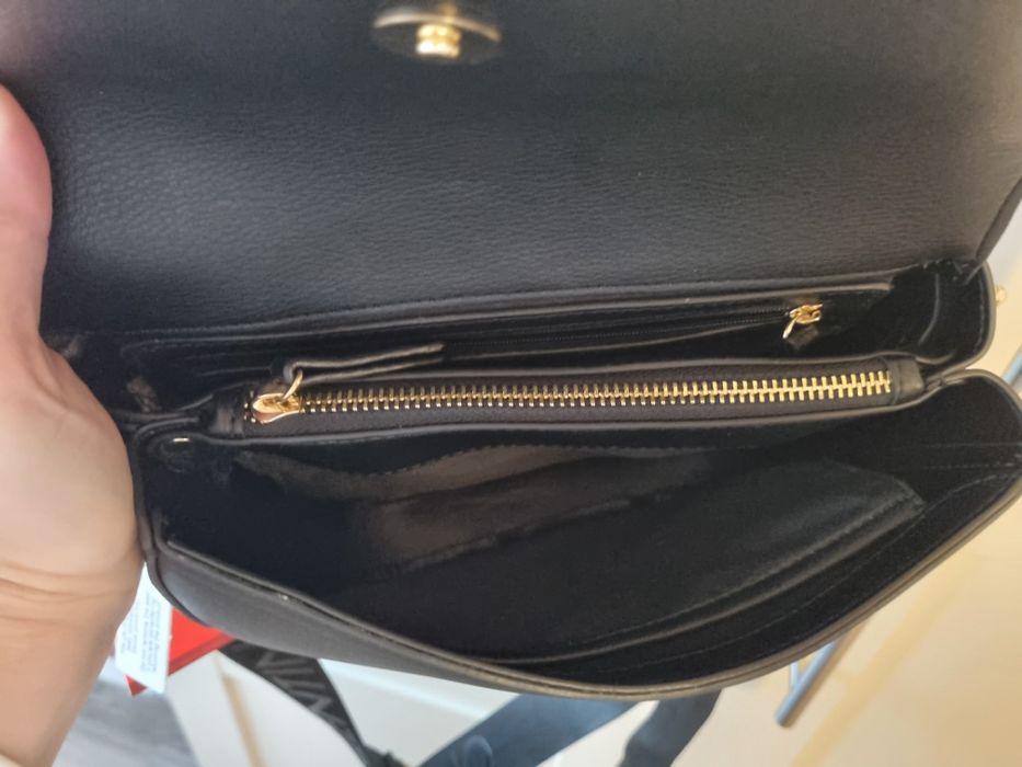 Черна дамска чанта Valentino