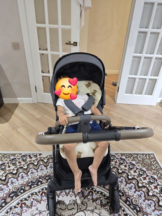 Коляска. 
Прогулочная коляска. 
Коляска Kidilo d900.