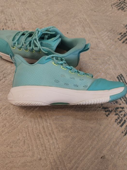 Баскетбольные кроссовки Anta