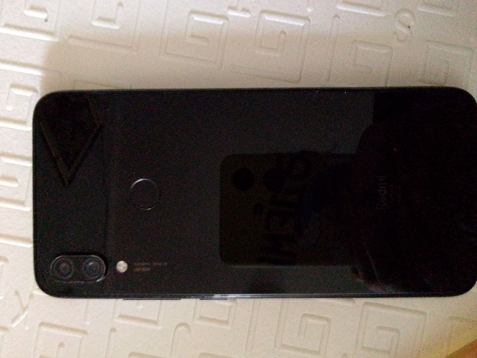 Продам телефон Redmi