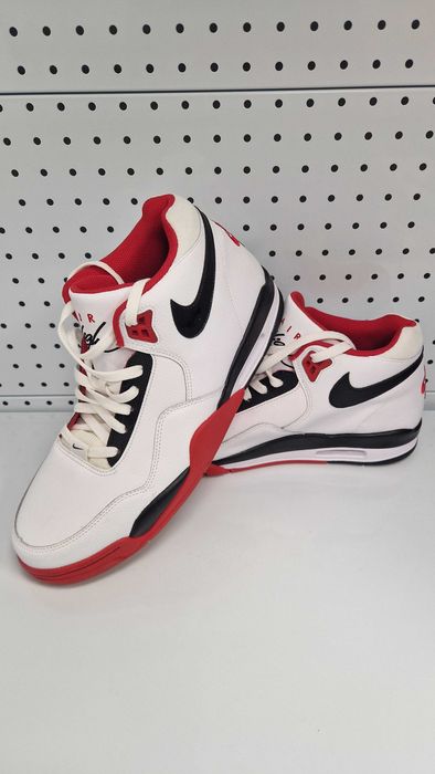 Оригинални мъжки маратонки- Nike Air Flight Legacy