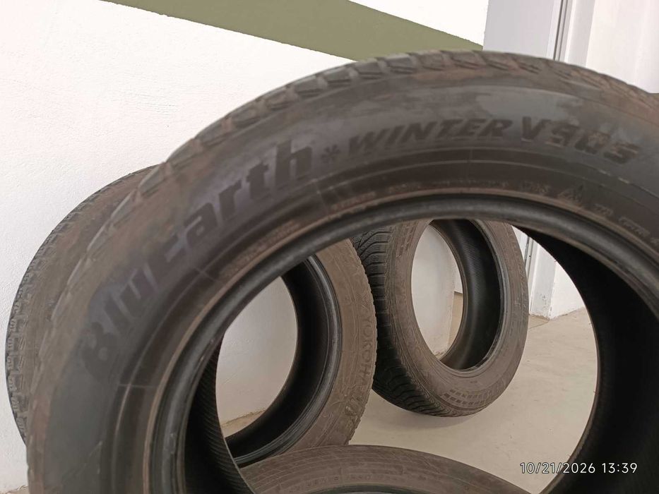 4 бр. ЗИМНИ гуми Yokohama BluEarth Winter V905 225/60 R18 100H
