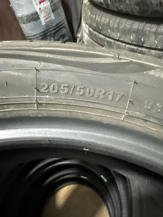 giti  cherry/lada westa  r17