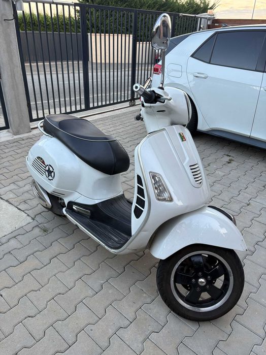 Vespa GTS 300 i.e. 2008 | 32.000 km | ITP 2028