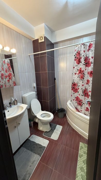 Militari Rezidens. Garsoniera  open spase, spatioasa.