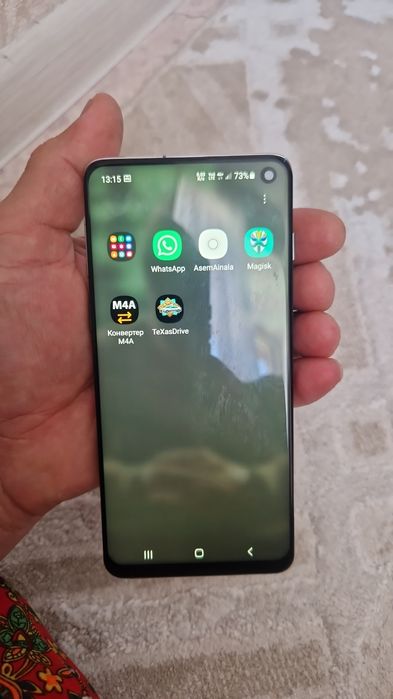 Продам Samsung S10