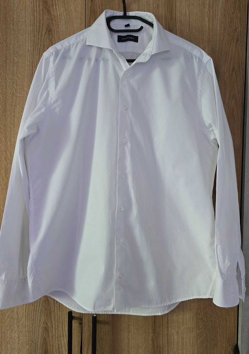 Costum pentru bărbați marca SECUIANA