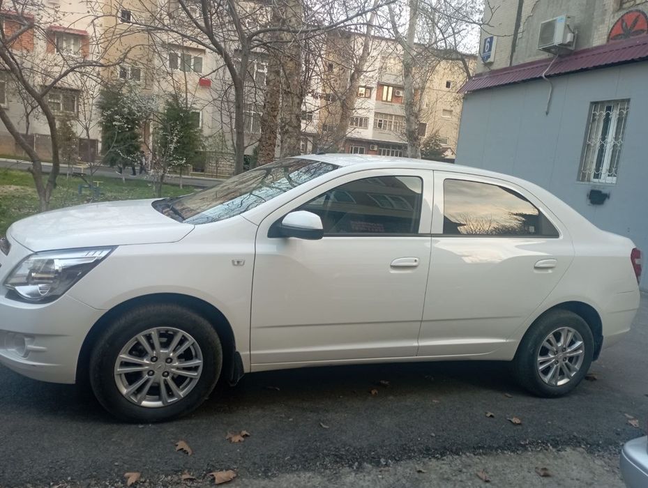 Chevrolet Cobalt sotiladi. Продажа автомобиля Chevrolet Cobalt
