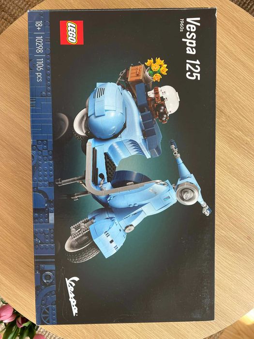 LEGO® Creator Expert 10298 - Vespa, Лего Веспа - [1107] части