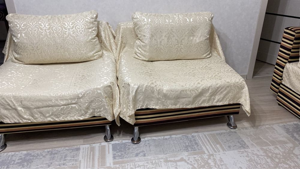 продается Диван с креслом