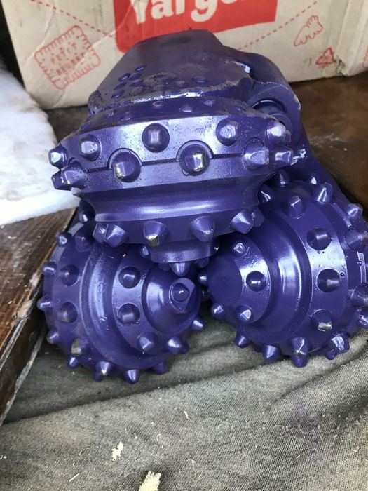 Сондажно триролково длето