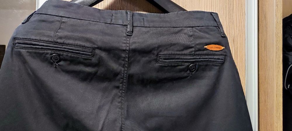 Мъжки дънки и панталони