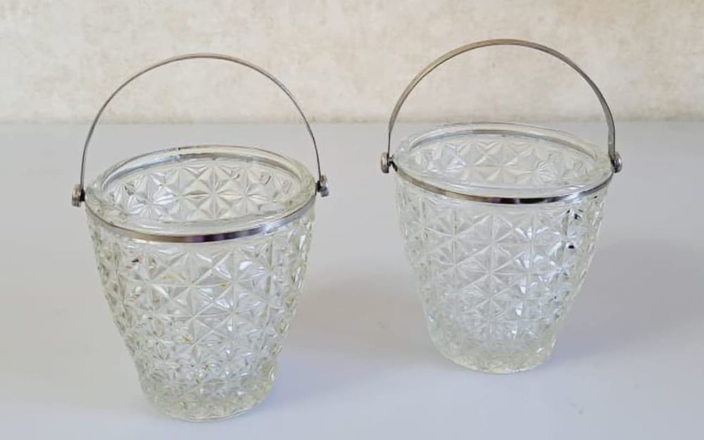 Розетки, кружки из стекла