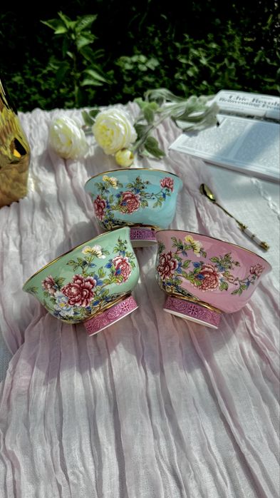 Яркие Пиалы из костяного фарфора с пионами. 6 расцветок