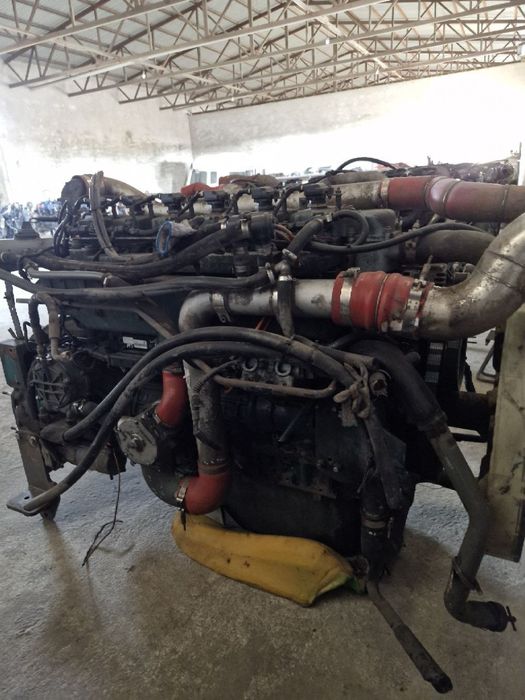 Gazli matorlar sotiladi. Shacman Howo Sitrak.