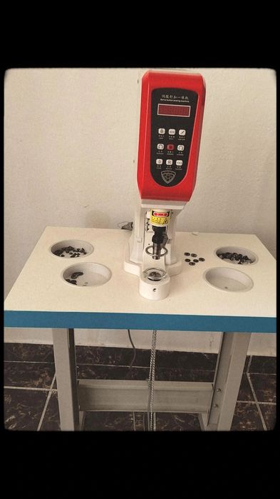 Кнопка  машинка сотилади