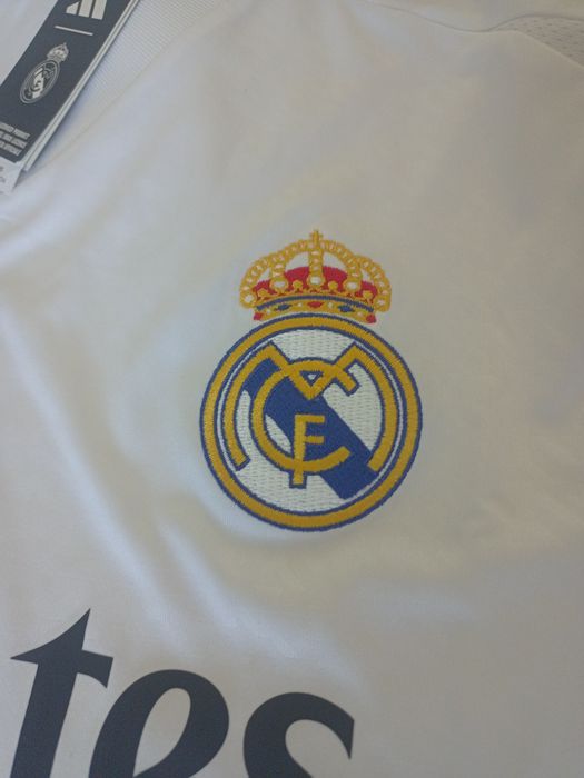 Оригинална тениска на Адидас - Реал Мадрид