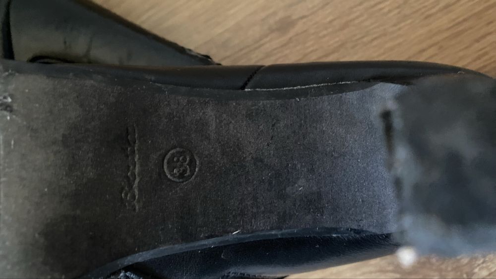 Cizme pana la glezna