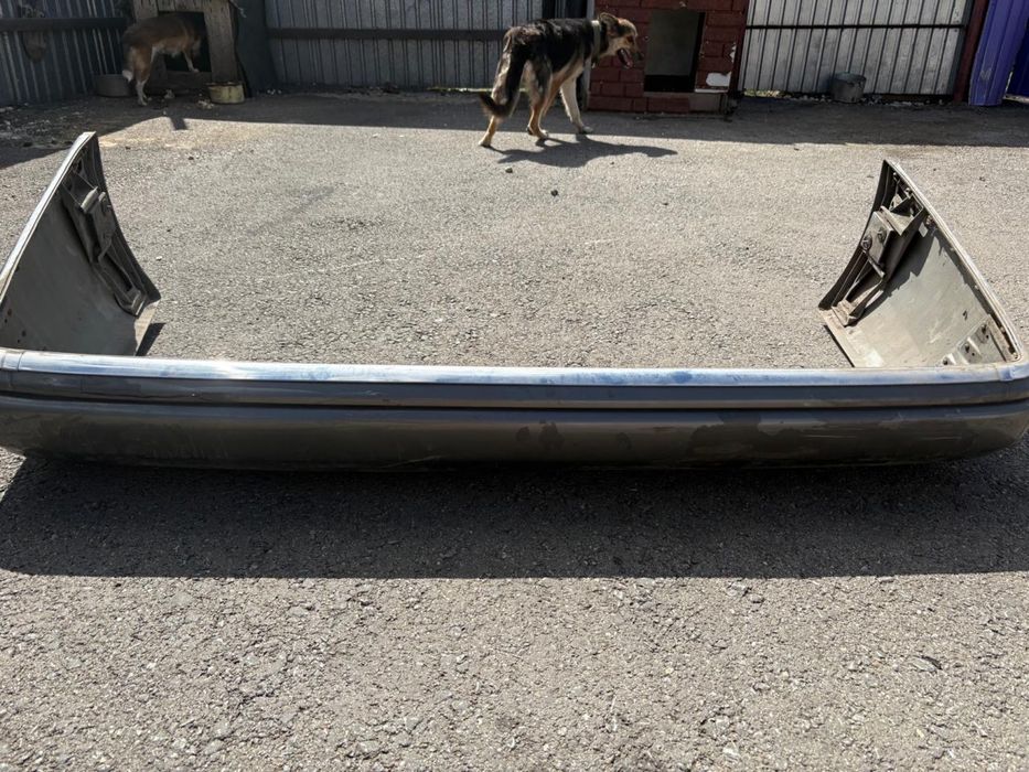 Продам запчасти на мерседес 124