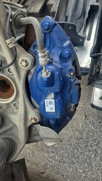 Спирачни апарати предни за BMW G30  M