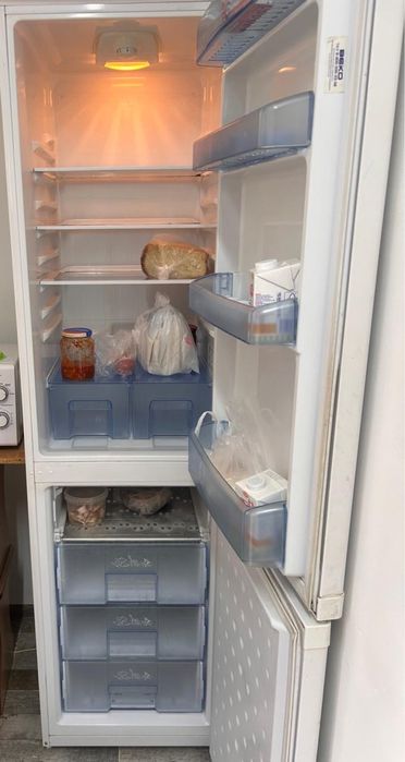 Холодильник в хорошем состоянии!