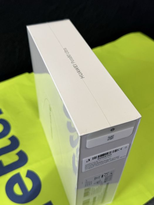 ЗАПЕЧАТАН 512GB Huawei Pura 80 Ultra 16GB Yettel Гаранция 2029 Golden Black