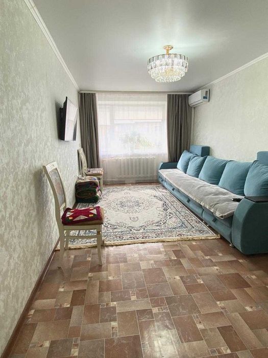 Срочно! 2-комн квартира с ремонтом в 14 мкр, 4 этаж, заезжай и живи!