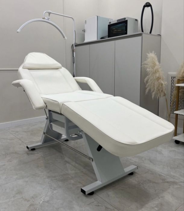 Продам кушетку