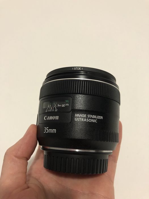 Canon 35mm F2 IS impecabil REZERVAT!