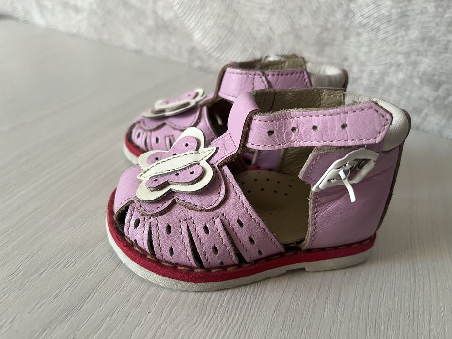 Продам сандали