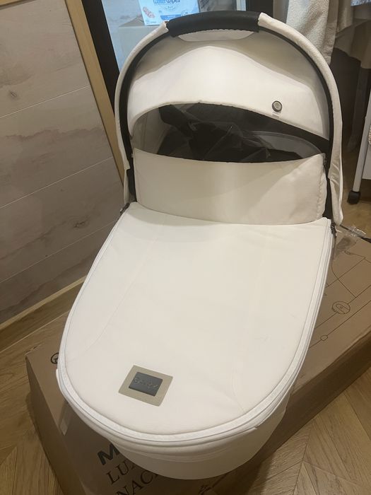 Кош за новородено Cybex Mios, цвят off white