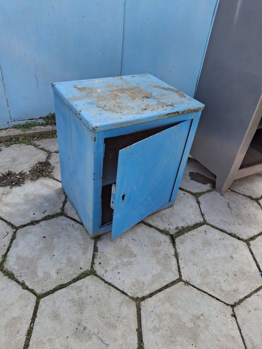 Продаётся сейф Продаётся сейф Продаётся сейф