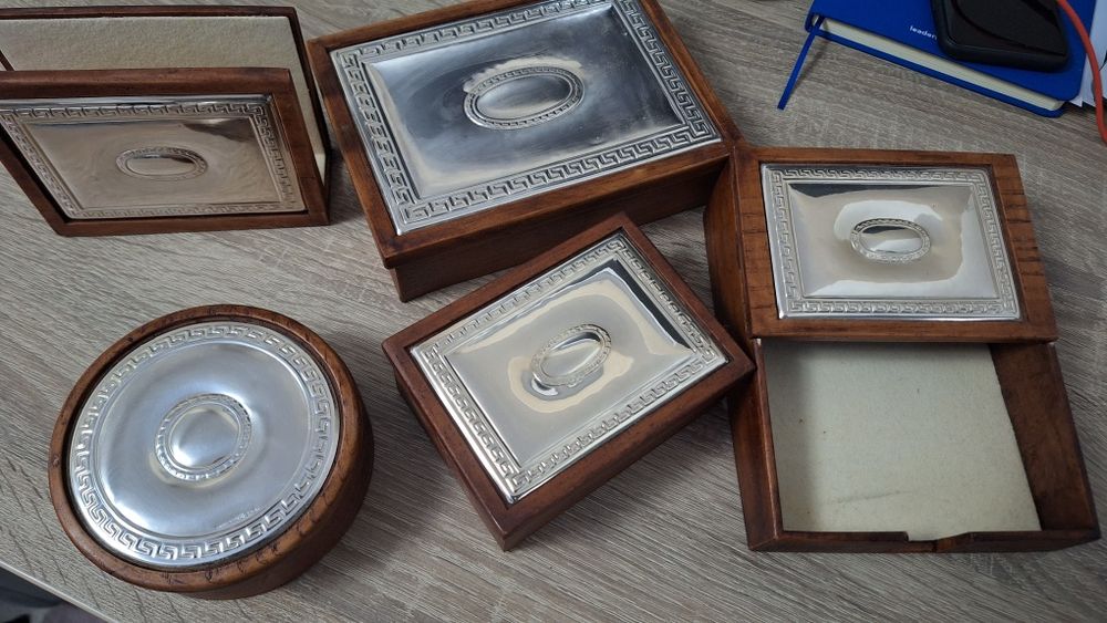 Set de cutii din lemn masiv si argint