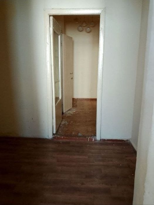 Guliston 3 mkr. 1 xonali uy sotiladi