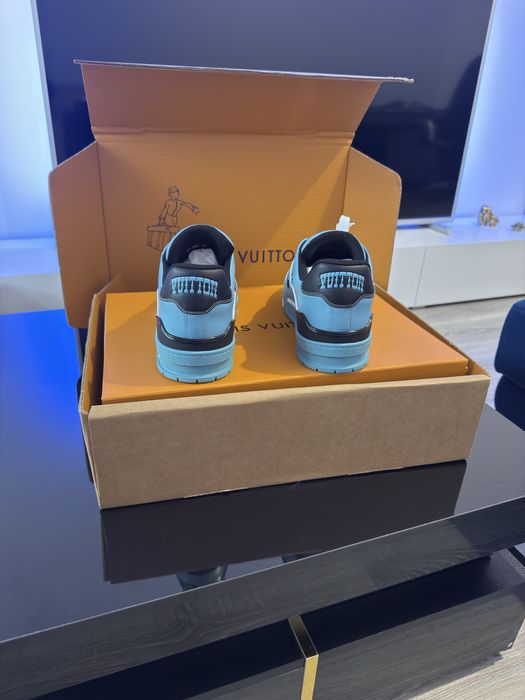 Adidasi Louis Vuitton 40-45 Video whatsp