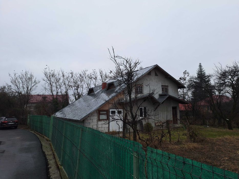 Casa  P+ M de Vânzare