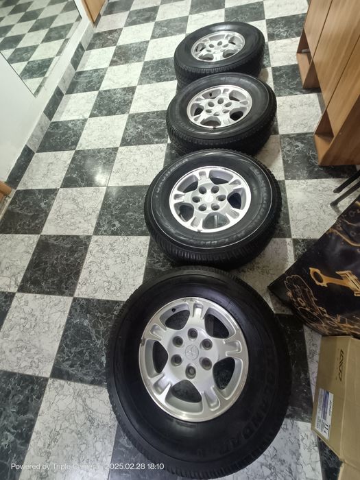 Mitsubishi оригинал диски с резиной