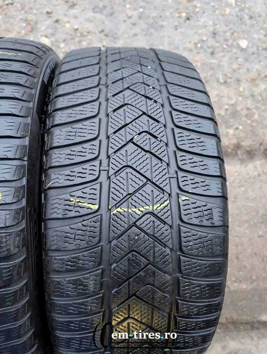 SET 2 Anvelope Iarna 235/40 R19 PIRELLI Sottozero 3 Elect 96V - PNCS