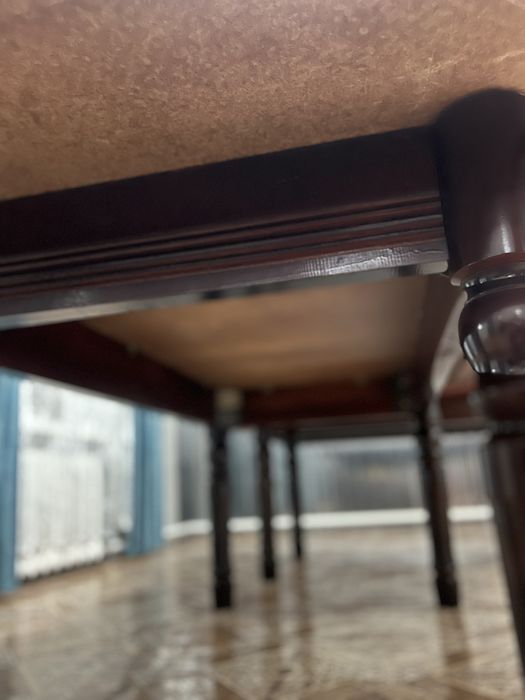 Продаётся гостиный стол