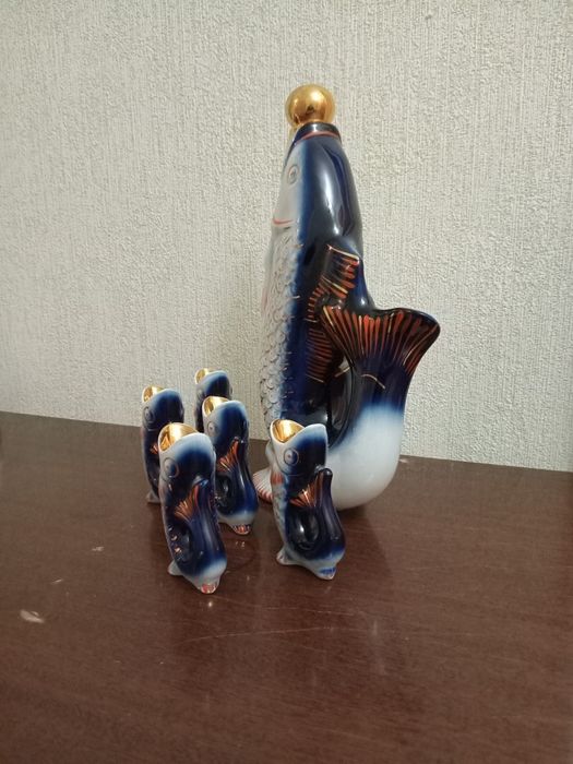 Продаётся. Сервиз.