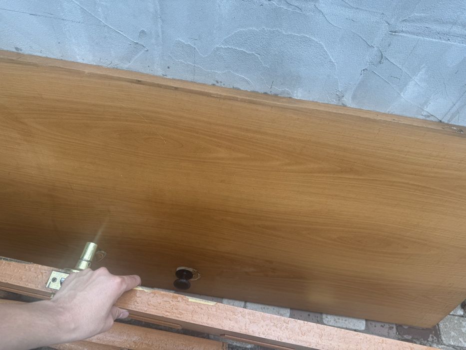 Продам б/у двери