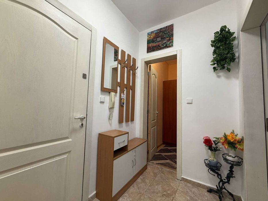 Отдавам под наем 2-стаен апартамент - кв. Възраждане