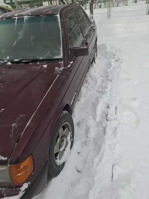 Мерседес 190 машина на хаду