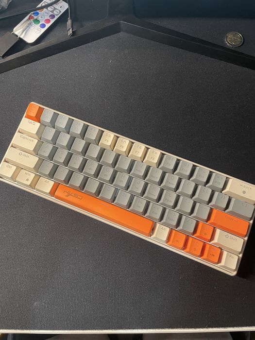 60% esports механична клавиатура